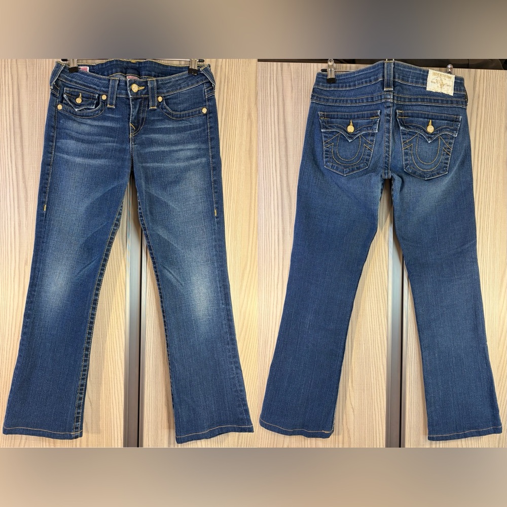 True Religion ‘Becky’ Bootcut Jeans ~ Blue Wash w/ Crystal Buttons ~ size 28